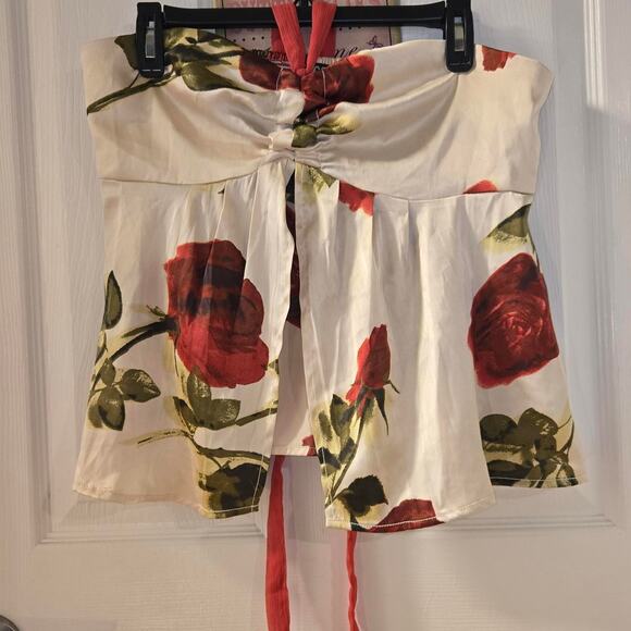 Ecote (Urban Outfitters) Floral Halter Top 🌹 - Picture 3 of 5